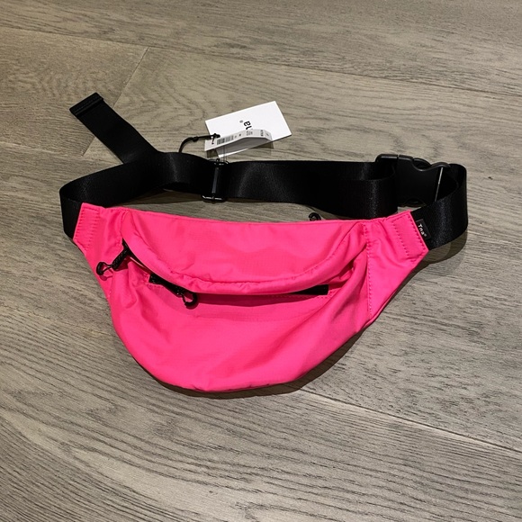NWT Aritzia TNA | Anni Waist Pack | Hot Pink - Picture 3 of 6
